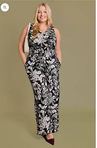 NWT Plus Size V-Neck Smock Waist Relaxed Fit Jumpsuit - Picture 1 of 9