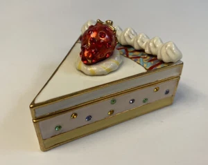 Kingspoint Designs • Porcelain Cake Slice Trinket Jeweled Box ~ Made In Austria - Picture 1 of 14