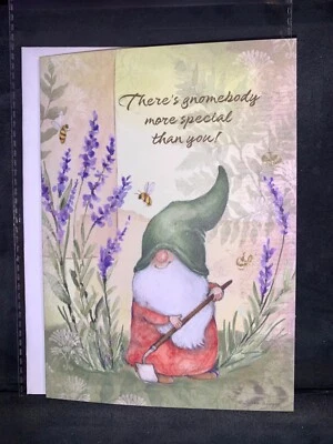 生日卡园艺小矮人带蜜蜂和薰衣草 — 第 1/3 张图片