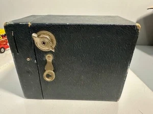 Vintage  Eastman Kodak No 2 Model C Rainbow Hawk Eye Box Camera Black - Picture 1 of 5