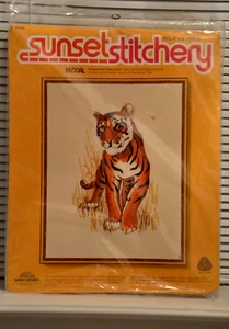 Bengal Tiger 14" X 18" Sunset Stitchery Crewel Kit #2431, Vintage - Picture 1 of 3