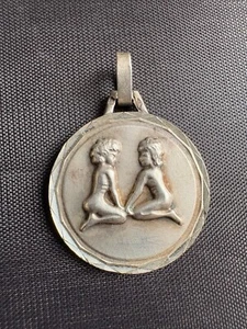 Vintage Silver Zodiac Constellation Pendant Sign of Gemini Twins Medal Pendant - Picture 1 of 7