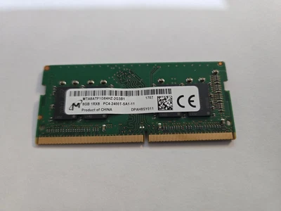 RAM portátil MICRON 8GB 1RX8 PC4-2400T-SA1-11-MTA8ATF1G64HZ Foto 1 de 3