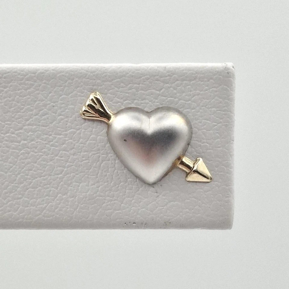 ÚNICO Corazón de Oro Amarillo y Blanco de 14K Dos Tonos con Flecha (CP4008477) Foto 1 de 1