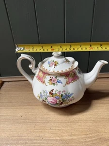 Royal Albert Lady Carlyle Small Teapot – Factory Second – Excellent Condition - Picture 1 of 6