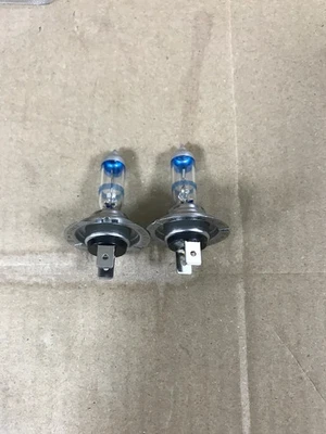 Bosch H7 477 Plus 200 Gigalight Headlight Bulbs 12V 55W PX26d 2 Bulbs New - Image 1 of 3