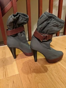 WORN ONCE - VGC - Lola Cruz platform heel space boots grey brown 37 / UK 4 - Imagen 1 de 6