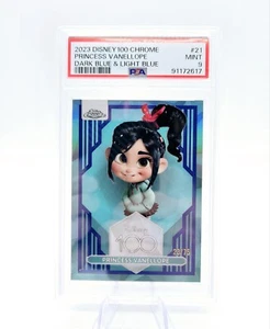 2023 Topps Cromo Disney 100 Princesa Vanellope Azul Oscuro Azul Claro 23/75 PSA 9 - Imagen 1 de 3