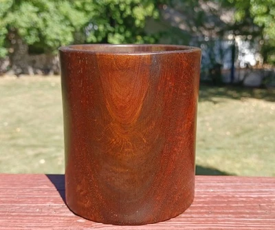 ⭕️ Antique Rosewood Hardwood Brush Pot, Beautiful wood grain - Image 1 of 4