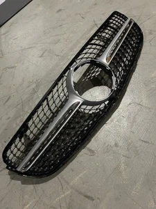 OEM MERCEDES BENZ GLC300 DIAMOND GRILL - Picture 1 of 7