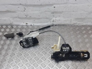 MERCEDES CLS W218 CERRADURA PUERTA DELANTERA IZQUIERDA Y SOPORTE MANIJA PUERTA A2047602134 2013 - Imagen 1 de 12
