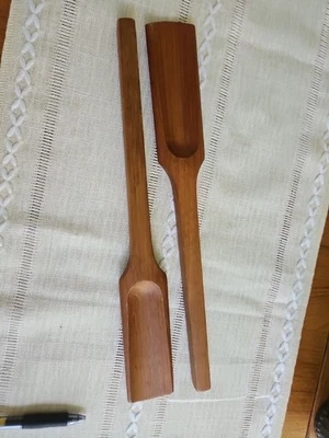 Dansk Designs JHQ Jens Quistgaard датский, пара щипцов для салата из тика «Весло» 13 3⁄4  - Изображение 1 из 4