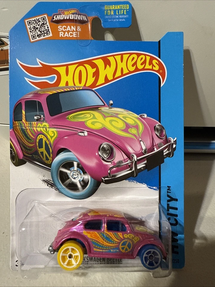Volkswagen Beetle 2015 HW City Series Treasure Hunt rosa difícil de encontrar Hot Wheels Foto 1 de 1