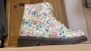 Vintage 1460 Liberty Flower Dr Martens UK7 - Picture 1 of 12