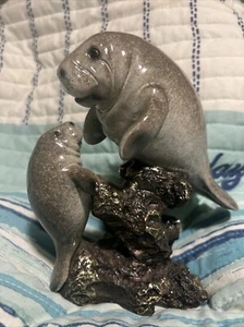 Mamma e bambino lamantino insieme - Statuina in polistone decorazione casa ��statua, knickk - Foto 1 di 18