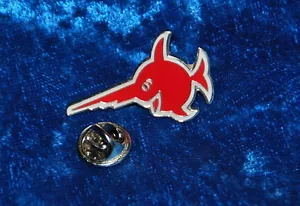 U 96 U-Boot, Uboot, Uboat, Submarine, Sägefisch, Schwertfisch Anstecker Pin ROT - Bild 1 von 1