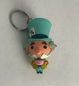 Disney Figura Serie 4 Misterio Sombrerero Loco Llavero Alicia en el País de las Maravillas - Imagen 1 de 11