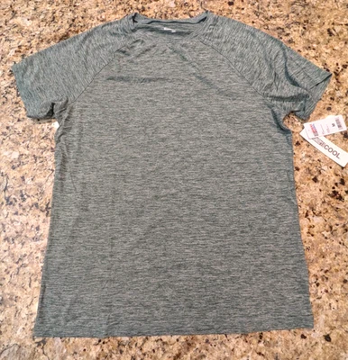 Camiseta deportiva de manga corta 32 Degree Heat Cool verde everpino talla M para hombre Foto 1 de 4