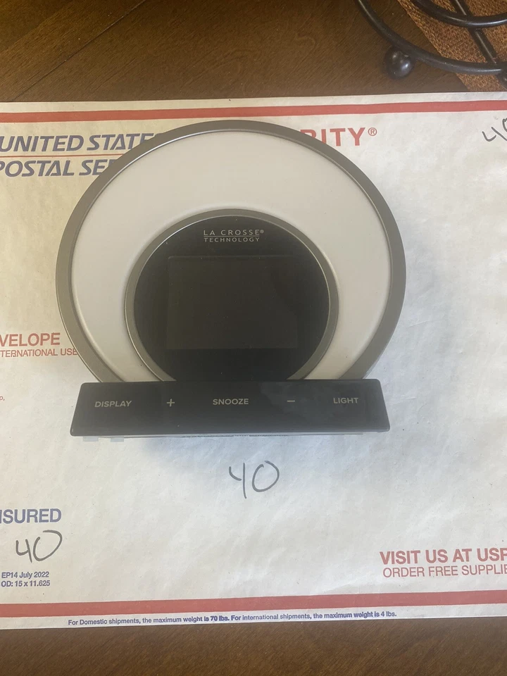 Reloj despertador con temperatura La Crosse Technology C80994 Soluna Mood Light USADO Foto 1 de 4