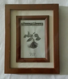 Special Moments Free Standing Matted Brown Faux Wood 4×6 Photo Picture Frame - Picture 1 of 2