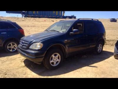 Used Rear Left Door Assembly Rear Side fits: 2000 Mercedes-benz Mercedes ml-clas Foto 1 de 4