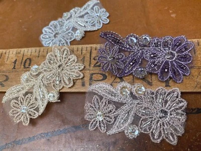 Aplique 1.25x2.25" hilo metálico cosido a mano cuentas flores 1 pieza Foto 1 de 4