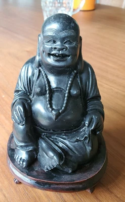 DE COLECCIÓN Tallado Negro Material BUDDHA ON Negro Brillante Resina Moldeado Base SOPORTE Foto 1 de 4