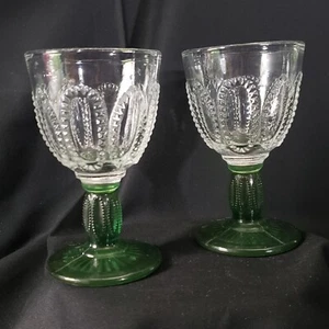 Avon Clear Depression gepresster grüner Stiel 2er Set kleines Cordial Trinkglas - Bild 1 von 7