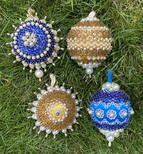 4 Vtg Sequins Pearls Satin Beaded Push Pin Christmas Ornaments Blue & Gold - Picture 1 of 23
