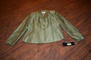 E18- NWT Le Suit Green Polyester/Rayon Suit Jacket Blazer Size 4P - Picture 1 of 4