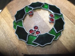 Stained Glass Hanging Wreath Suncatcher Christmas VTG 7” - Picture 1 of 2