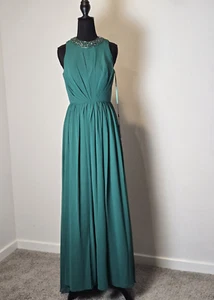 Ieena Mac Duggal #56045 Green Gown Size 8 | Beaded Neck Formal Evening Dress - Picture 1 of 15
