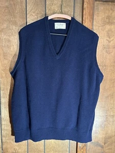 Vintage LL Bean V Neck Sweater Vest Size XL 100% Virgin Lambs Wool Made in USA - Picture 1 of 5