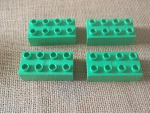 Lego Duplo Menge 4 Größe 2 x 8 x 2 grüne Steine Menge - Bild 1 von 3