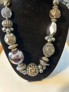 Premier Designs Metal Tones Bold Statement Beaded Necklace - Picture 1 of 7