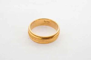 Unbranded 14k Yellow Gold 8.5 Wedding Band 6.10mm Unisex - Picture 1 of 4
