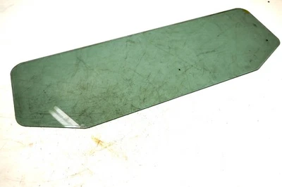 Ventana trasera 15 Kubota RTV X900 G Foto 1 de 3