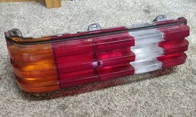 77-85 Mercedes Benz W123 lanterna traseira esquerda lâmpada de freio Sedan Coupe 240D 300D 300CE - Imagem 1 de 4