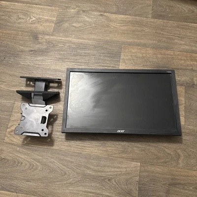 Acer V196HQL 18.5" Widescreen LCD Monitor with wall mount - Image 1 of 4