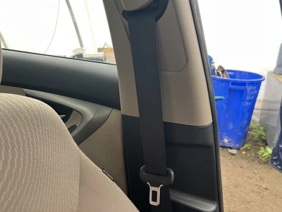 Used Front Left Seat Belt Front fits: 2016 Hyundai Elantra bucket seat Sdn drive Foto 1 de 4