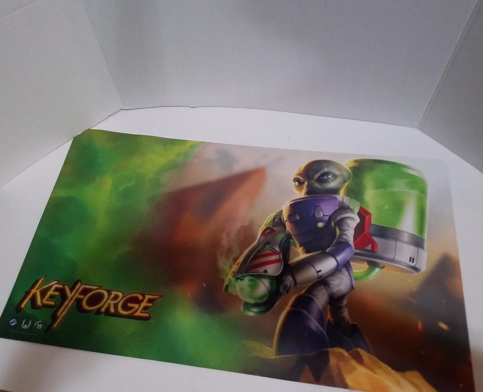 Alfombra de juego Keyforge (kit de operación de juego organizado promocional) Foto 1 de 1