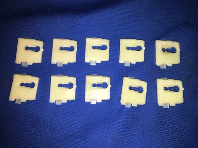 71-72 BUICK CENTURION 73 74 LESABRE NOS GM BALANCÍN MOLDEADO RETENEDOR/CLIP 1236415 Foto 1 de 4