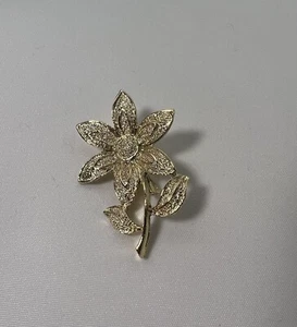 Vintage Gerry's Daisy Brooch Gold-tone Sunflower Metal Flower Stem Spring Summer - Picture 1 of 4