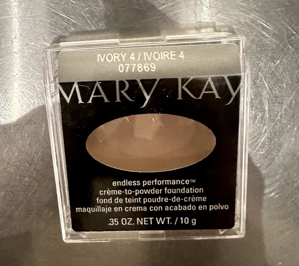 Mary Kay Endless Performance Creme to Powder Foundation Ivory 4 # 077869 - Image 1 of 1