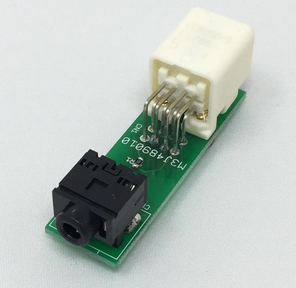 Adaptador estéreo auxiliar Lexus/Toyota REPAROS número da peça 86190-48010 - Imagem 1 de 4