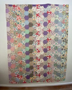 Vintage FLOUR SACK Quilt Hexagon Floursack Feed Sack Folk Art 65 x 87 inches - Picture 1 of 9