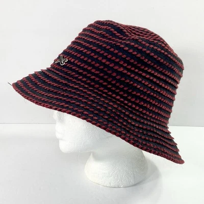 Женская шапка-ведро Betmar New York • Cloche • красная/черная • 2000-е - Изображение 1 из 4