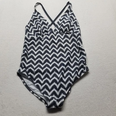 Liz Lange Maternity XL Swimsuit White Black Chevron One Piece Beach Pool Swim - Image 1 of 4