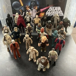 Vintage Star Wars Figures - 26 Different Star Wars Figures - Picture 1 of 3