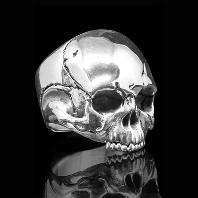 SERIE RELIQUIAS KEITH - Una recreación exacta de la calavera de Keith Richards. Foto 1 de 4